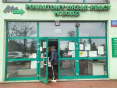 Polaków bez pracy przybywa z miesiąca na miesiąc