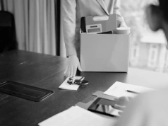 Alarmujące dane GUS. Lawinowy spadek ofert pracy, a bezrobotnych przybywa. Największy kryzys od pandemii