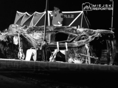 Nie żyje kolejna osoba z dachowania BMW. Wczoraj zmarła 14-letnia Ola, teraz 16-letnia Anna. Zatrzymano dwie osoby 17-latka i 18-latka. Licznik zatrzymał się na 160 km/h