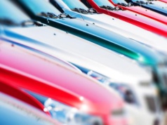 Podatek od nadmiarowej floty – czy puste przebiegi i parkingowe „staczaki” uderzą firmy po kieszeni?