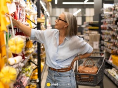 Dlaczego w supermarketach często zmienia się układ produktów? Powód może zaskoczyć