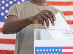 USA: demokraci odbiją religijnych wyborców republikanów? Wystawiają pastorów w wyborach