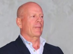 Zmagający się z demencją Bruce Willis został sfotografowany w "Mieście Aniołów" (FOTO)