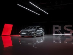 Regulowany gwint, ceramiczne hamulce i 400 koni. Audi RS 3 competition limited na 50-lecie pięciu cylindrów