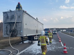 Pożar naczepy na S5! – Strażacy zakończyli działania