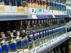 Przyszłość branży alkoholowej? Dobra odpowiedź na potrzeby młodych i rozwój eksportu. Wódka z Polski może podbić Azję?