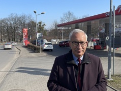 Prawo i Sprawiedliwość chce obniżenia podatku VAT i akcyzy na paliwo. Projekt ustawy trafi do Sejmu