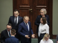 Prezydencki projekt „Polski SAFE 0 proc.”. Tusk apeluje o podpis pod rządową ustawą
