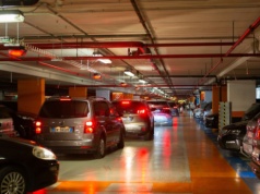 Koniec bezpłatnego parkowania w warszawskiej galerii. Nowy system od kwietnia