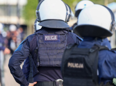Policjanci coraz rzadziej odchodzą ze służby. Z polską policją nie jest tak źle?
