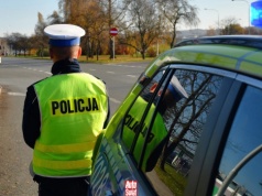 Trafiłem na policyjną kontrolę. Dawno jej nie doświadczyłem. Miejsce było idealne