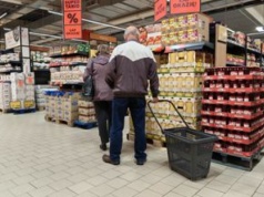 Zakupy wciąż drożeją. "To najbardziej uderza w portfele Polaków"