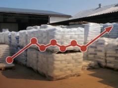 Droższe nawozy w 2026 roku i tańsze zboże. Jak CBAM i embargo na Rosję uderzą w rolników?