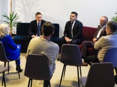 Wiceminister kultury w Tarnowie. Zapowiedział program wsparcia dla mediów lokalnych i zagospodarowanie willi Książków