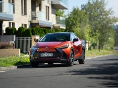 Sprawdziłem nowe ceny Toyoty C-HR i powiem wam, że przy tych rabatach konkurencja ma twardy orzech do zgryzienia
