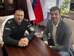 Zielona Góra. Radny Kornalewicz interweniował w sprawie porannych korków na Czarkowie podczas akcji policji „trzeźwy poranek”