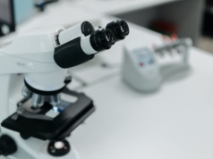 Badanie krwi może przewidzieć demencję u kobiet nawet 25 lat przed objawami