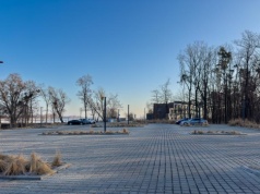 Projekt uchwały dotyczący parkingu nad Jeziorem Słupeckim wycofany. „(…)Sprawa nie zniknie”