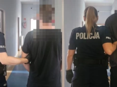 Uciekał i uderzył policjantkę. Drugi wulgarnie znieważył funkcjonariuszy