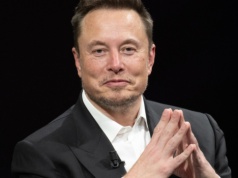 Musk zostawił rywali daleko w tyle. Nikt nigdy na świecie nie był tak bogaty