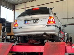 Lista najbardziej rdzewiejących samochodów. Lepiej na nie uważać