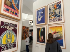 Propaganda z PRL i Putin jako trupia czaszka. Muzeum Plakatu powraca