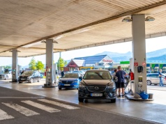 Turystyka paliwowa nabiera tempa. Kierowcy polują na tańsze tankowanie