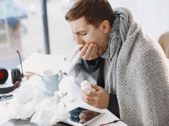 Niebezpieczny wirus szybko się rozprzestrzenia. Lekarze biją na alarm