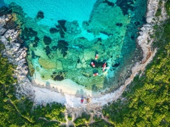 Grecki relaks na Korfu 🏖️☀️🇬🇷 Loty i noclegi z basenem za 969 PLN