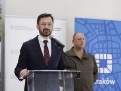 Prawie 36 mln zł dla Krakowa na bezpieczeństwo. Zaprezentowano sprzęt