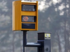 Dostali mandaty, choć jechali przepisowo. Fotoradar zrobił setki zdjęć