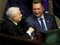 Politycy PiS komentują decyzję Nawrockiego ws. SAFE. Kaczyński i Czarnek zadowoleni