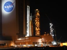 Zielone światło. Rakieta księżycowa wraca na stanowisko startowe