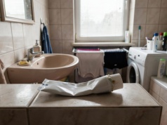 Wiele osób się myli. Żółty czy czarny pojemnik? Gdzie wyrzucić tubkę po paście?