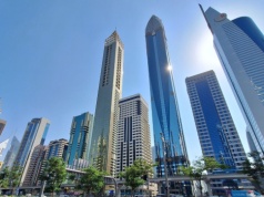 Polacy nie zważają na wojnę i lecą do Dubaju. Tyle płacą teraz za nocleg w luksusowym hotelu