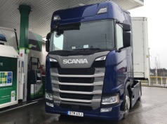 Nowy rekord ceny paliwa i wstępna zapowiedź obniżki tylko dla aut osobowych