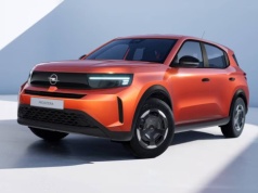 Elektryczny Opel Frontera przez chwilę w cenie modelu spalinowego, 96 900 złotych. Teraz minimalnie droższy