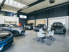 Generacja Z chce chińskich samochodów. Starsi Amerykanie wciąż im nie ufają