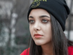 Psychiatra ostro o pokoleniu Z. "Jeśli wszystko jest traumą, to nic nią nie jest"