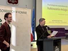 Jak uczyć w czasach AI? O tym rozmawiali w Koninie eksperci z całej Polski