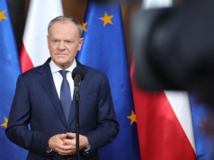 Rząd omija weto prezydenta. Uchwała przyjęta, ministrowie mogą zawierać umowy