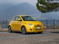 Premiera Fiata 500 Hybrid wygląda jak drop limitowanej kolekcji!