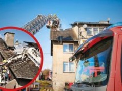 Pożar dachu w Drzonowie. Silny wiatr utrudniał akcję