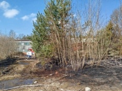 Zmarł mężczyzna znaleziony w ogniu, który najprawdopodobniej sam go wzniecił