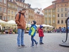 Kolejne ograniczenia w 800 plus - bez pieniędzy dla rodziców? W Sejmie już zdecydowali