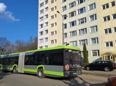 Ewakuacja mieszkańców wieżowca w Olsztynie. Były żołnierz WOT grozi, wezwano saperów