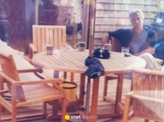 Niepublikowane zdjęcia Jeffreya Epsteina. Obok były książę Andrzej w szlafroku