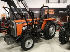 Nowy TAFE 240S jak Massey 255 za 69 tys. Ciągnik jak za dawnych lat