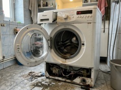 Awaria pralki na wynajmie i zaczyna się kłótnia. Kto naprawdę powinien zapłacić za naprawę?