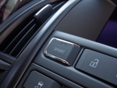 Wciskam jeden przycisk. Auto lepiej przyspiesza i czasem mniej pali